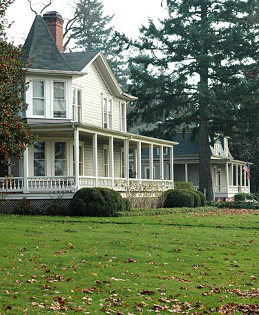 Officer's Row Historic District